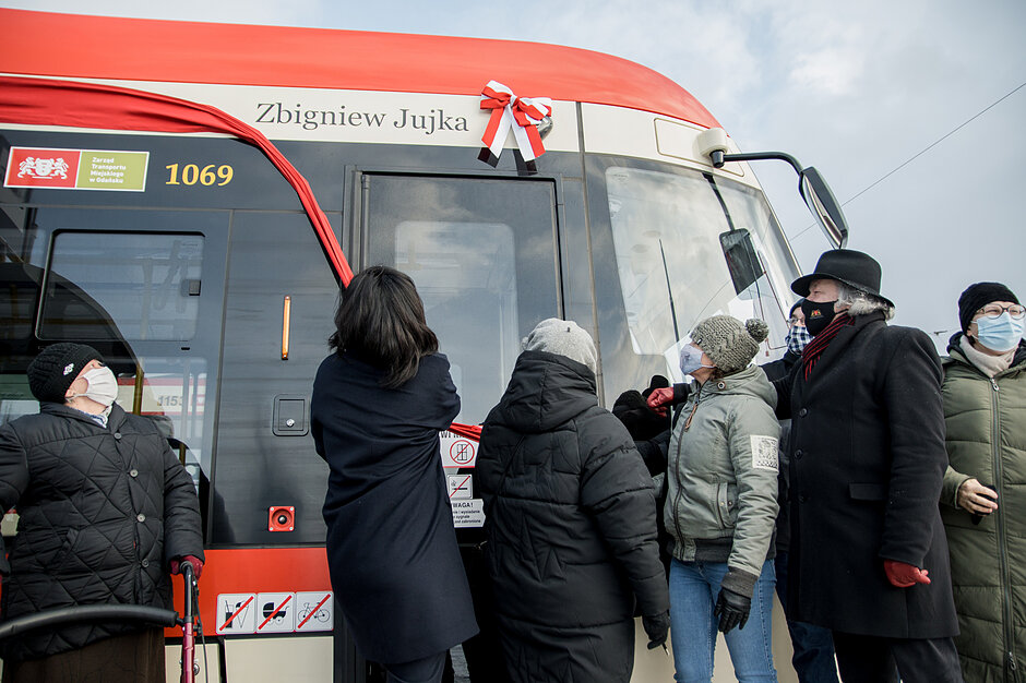 gcm-download-1920-jujka_tram-023.78b2f4e3