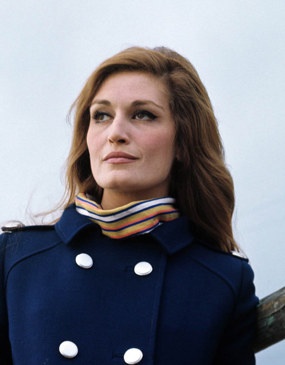 Dalida19673_(cropped_1)