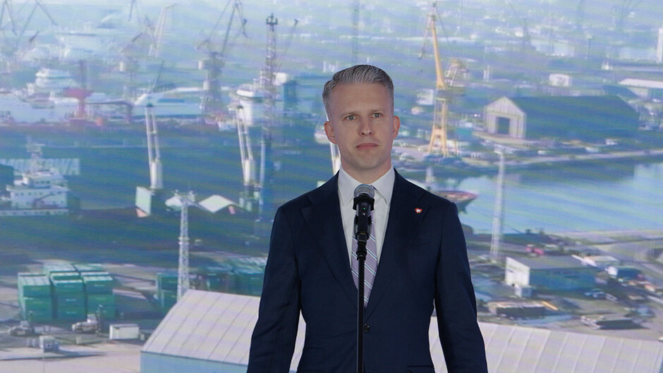 - Dziękuję pani prezydent za wsparcie tego przedsięwzięcia. To niezwykle ważna inwestycja zarówno dla Portu Gdańsk, jak i dla całego miasta - mówił wiceminister Arkadiusz Marchewka. 