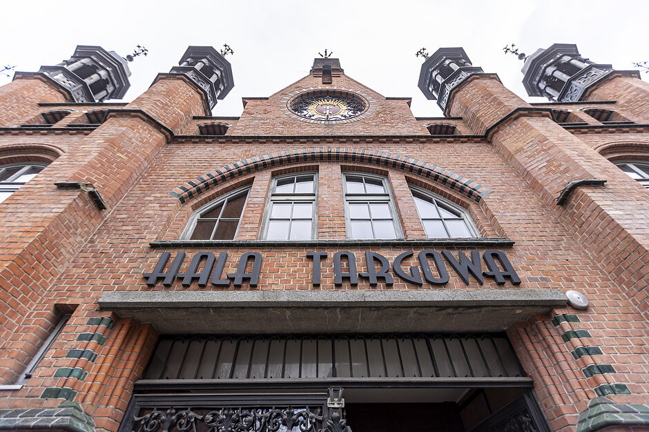 Hala Targowa i zielony rynek w Gdańsku