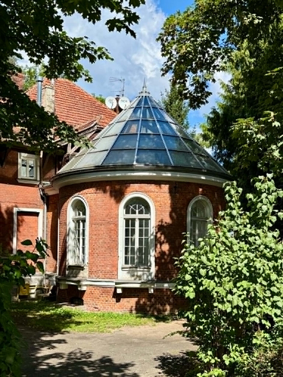 rotunda_z_zewnatrz