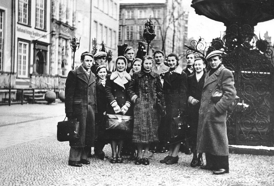 fotokronika-polskich-szkol-handlowych-1973
