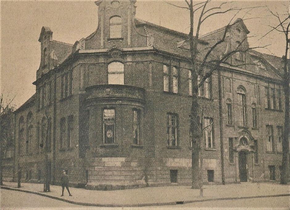 1_Polskie_Szkoły_Handlowe (1)