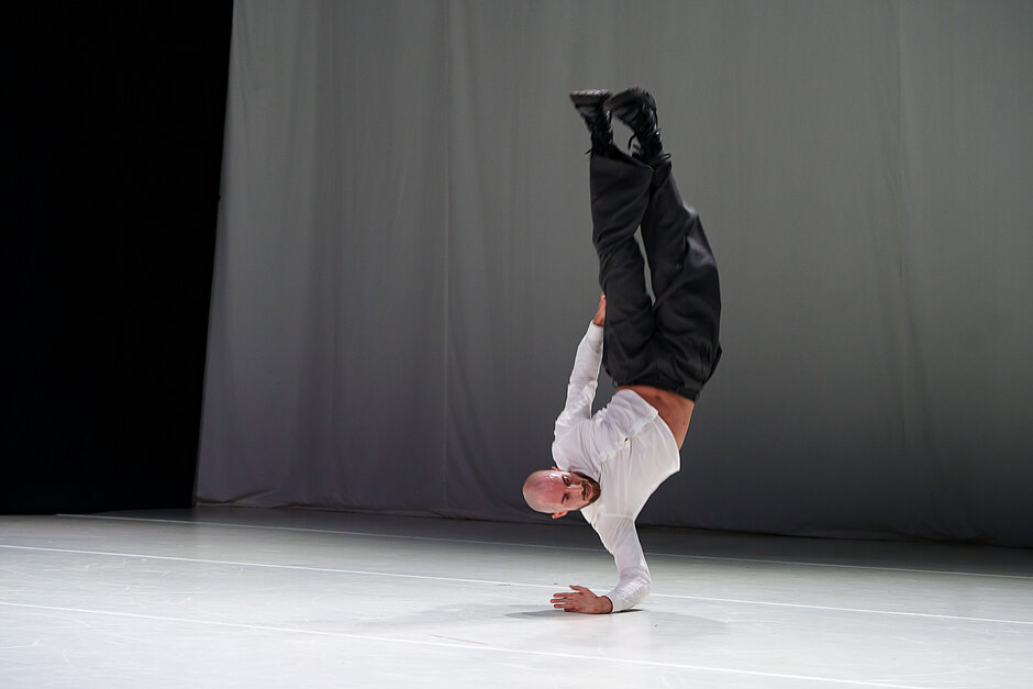 I Am Placebo - Michal Heriban,3, Solo Dance Contest 2026, Gdański Festiwal Tańca, fot. Paweł Wyszomirski 