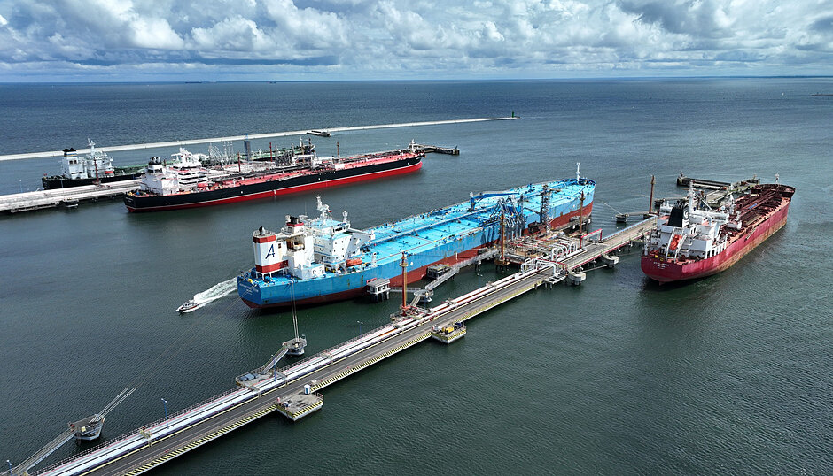 Naftoport (1).JPG
