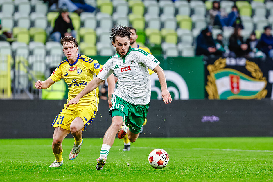 Na zdjęciu piłkarz Lechii Tomasz Wójtowicz.