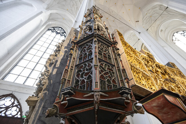 gcm-download-1920-20251121-sakramentarium-bazylika-mariacka-011.bc32c3b9