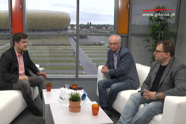 Od prawej: radny dzielnicy Oliwa Tomasz Strug, wicedyrektor ZDiZ Maciej Radowicz i prowadzący program Roman Daszczyński. 