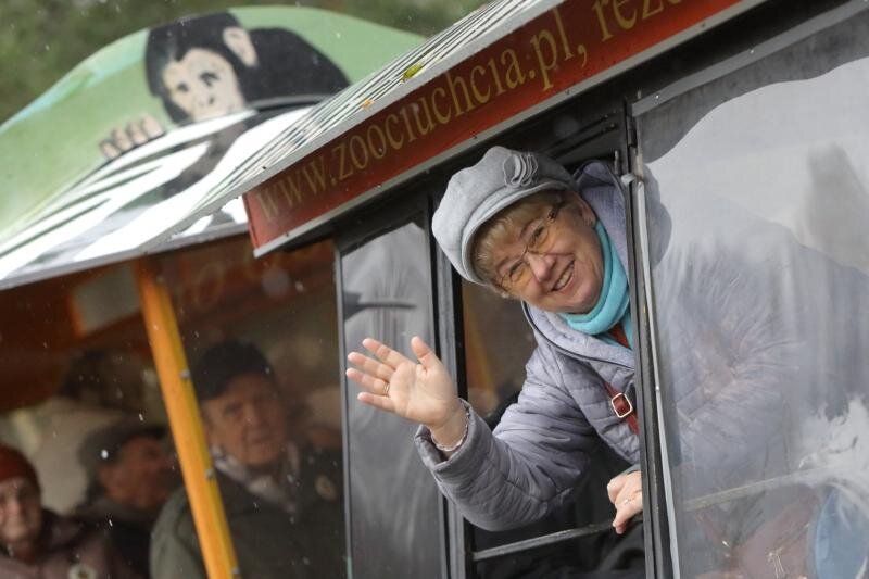 Seniorzy przyjadą do zoo z własnoręcznie zrobionymi z prezentami