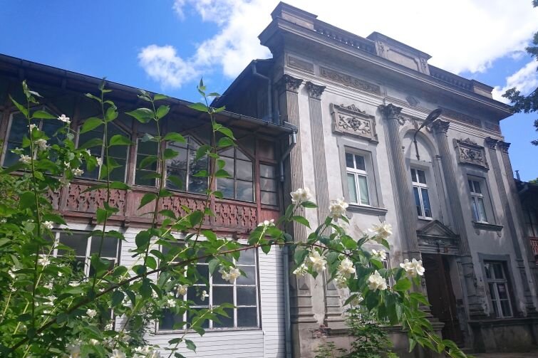 Dom Zdrojowy w Brzeźnie