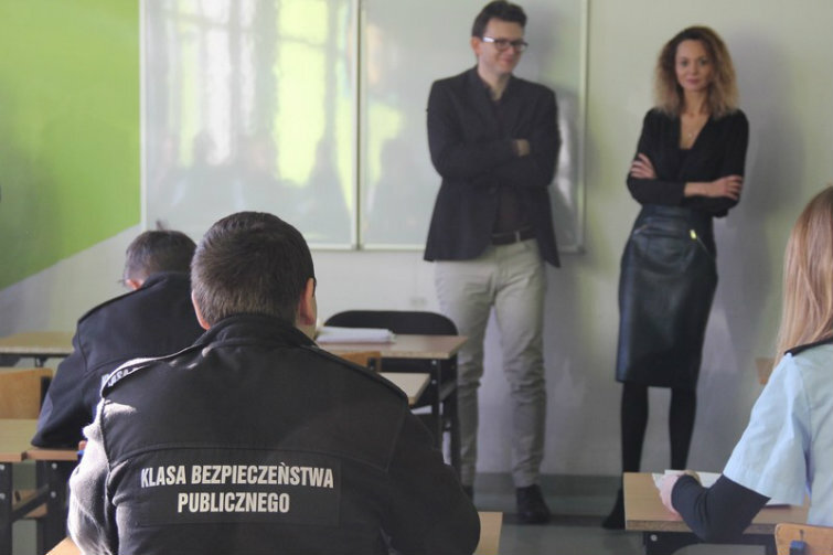 Zwycięzca otrzyma między innymi darmowy indeks na wybrany kierunek studiów pierwszego stopnia. Zdjęcie z poprzedniej, X edycji konkursu