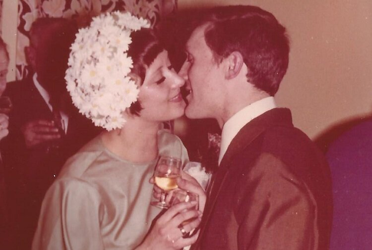 Państwo Redłowscy na ślubnym kobiercu