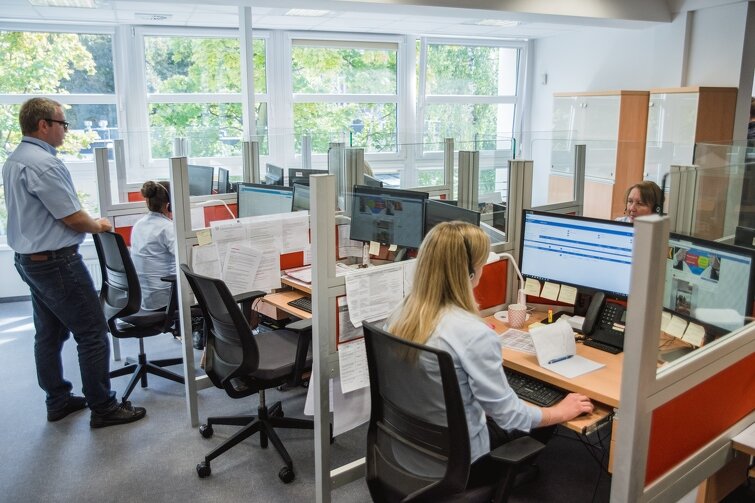 Gdańskie Centrum Kontaktu to zespół 17 urzędników, których zadaniem jest kompleksowe pomaganie gdańszczanom w rozwiązywaniu problemów 