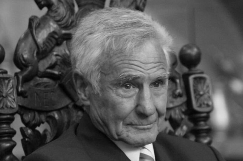 Roman Korynt w Dworze Artusa podczas swoich 80. urodzin
