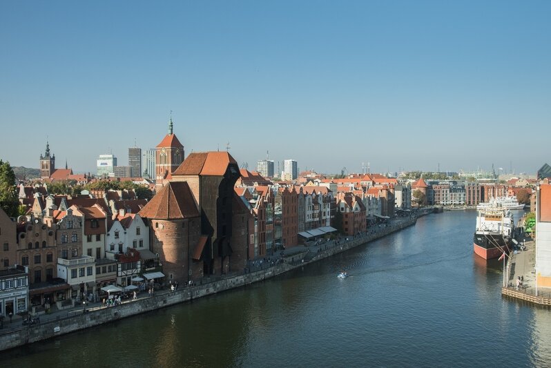 Motława, po lewej Długie Pobrzeże