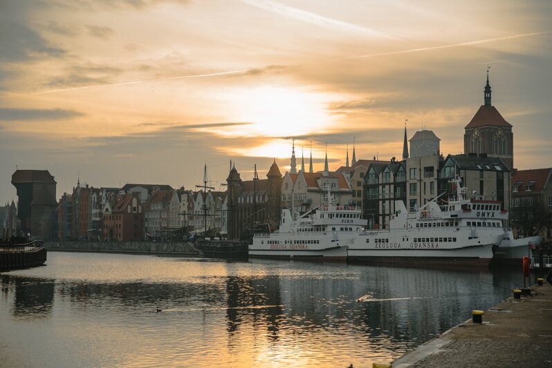 ambersky-002_798x533