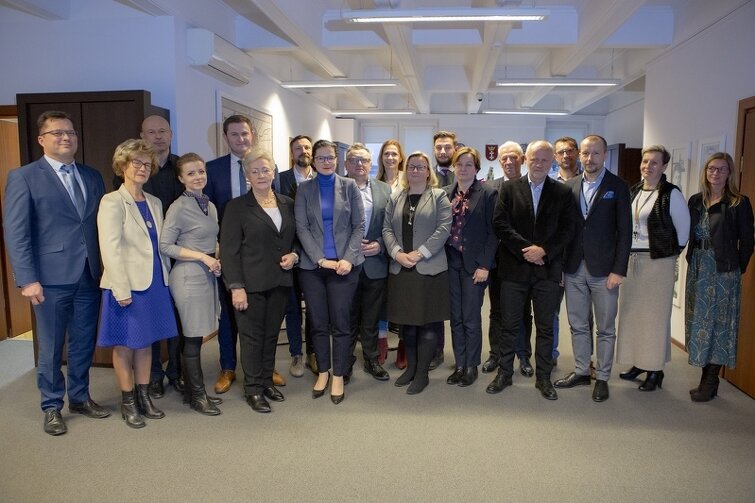 Rada Interesariuszy Zakładu Utylizacyjnego w Gdańsku świętowała jubileusz pięciolecia działalności. Rada zainicjowała wspólnie z ZU działalność, kiedy pojawił się problem uciążliwości odorowych 