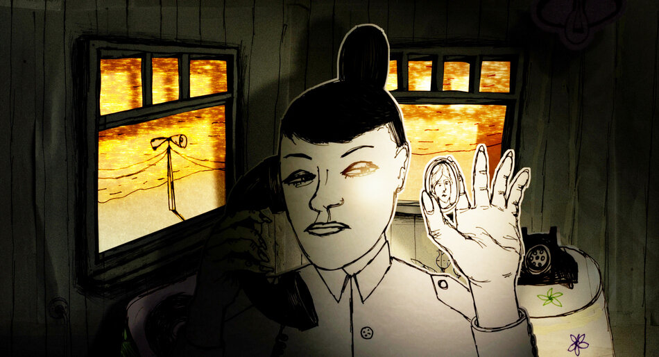 Kadr z filmu animowanego: twarz kobiety w czarnym koku z zamkniętymi oczyma, ma podniesioną dłoń, w dłoni trzyma medalik z twarzą