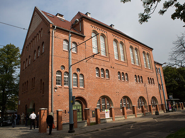 Budynek Centrum Edukacji Artystycznej Łaźnia w Gdańsku Nowym Porcie.