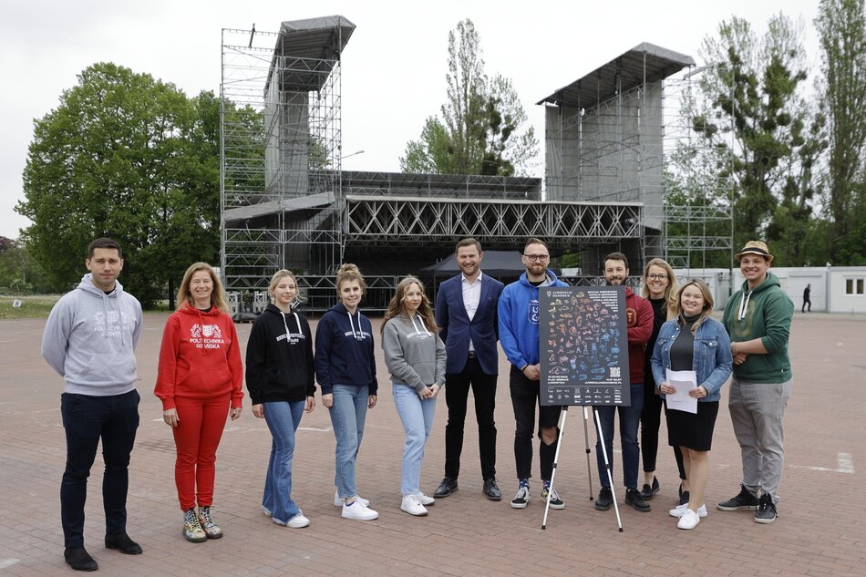 Uczestnicy briefingu dotyczącego Juwenaliów Gdańskich 2023 