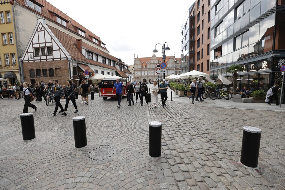 Słupki na Stągiewnej fot Grzegorz Mehring 