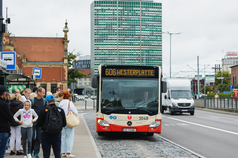 Gdańsk. Wakacyjne linie sezonowe. Bus 606 