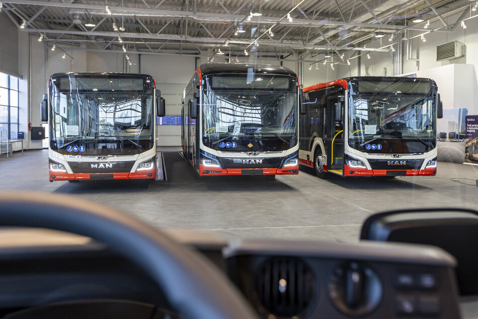 gcm-download-2500-20251013-man-starachowice-relobus-011.3552e4c7