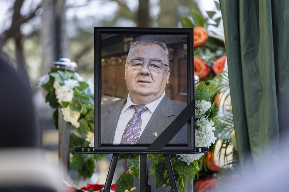 zdjęcie zmarłego starszego mężczyzny