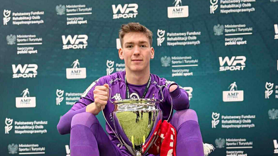 cb2b6168-08bc-412a-a751-28b7136cf51d (2)