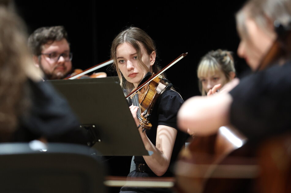 Prezydent Piotr Borawski wręczył dwie Nagrody Prezydenta miasta Gdańska w Dziedzinie Kultury dla prof. Konstantego Andrzeja Kulki oraz Konrada Mielnika.
