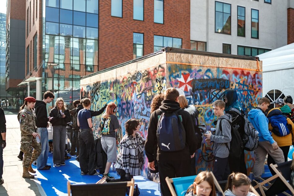 Niebieskie Trampki_02