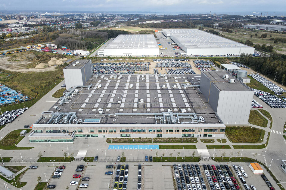 gcm-download-1920-20251016-fabryka-lyten-dron-004.235fa459