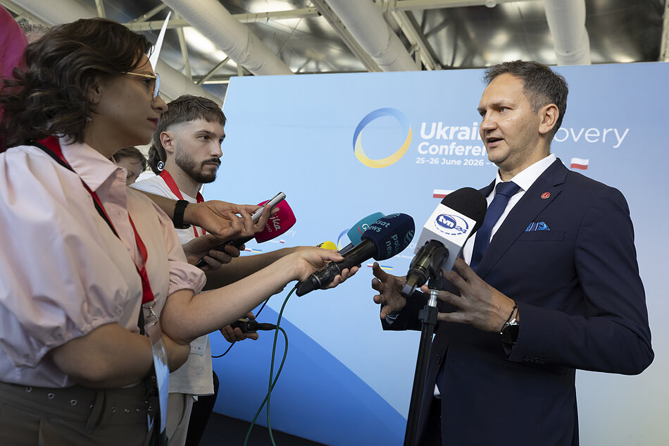 gcm-download-1920-2026-06-26-konferencja-na-temat-odbudowy-ukrainy-005.2f98e3b1