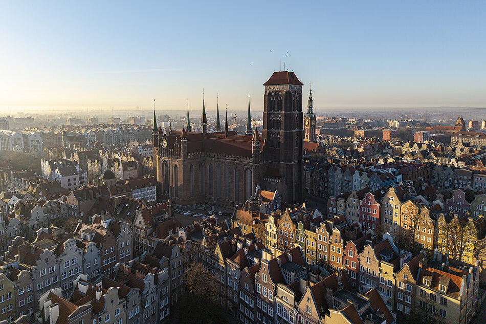 gcm-download-2500-20260402-panoramy-gdansk-dron-009.a8210f68