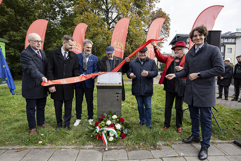 Odsłonięcie tablicy poświęconej Stefanowi Elekowi