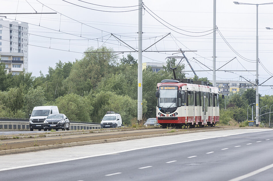 tramwaj na torowisku 