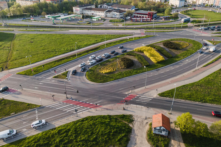 Skrzyżowanie al. Armii Krajowej, ul. Łostowickiej i al. Havla