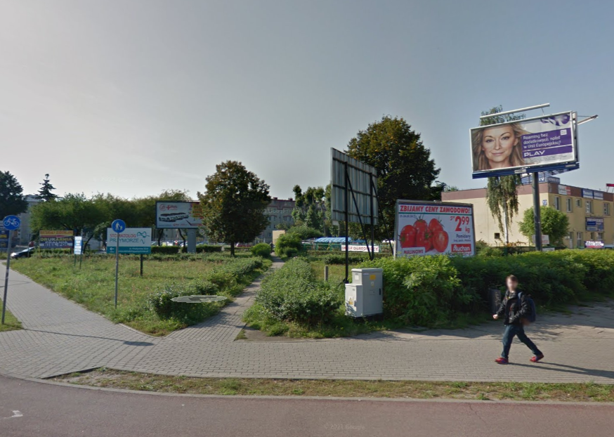 Obrońców Wybrzeża 1 (z Google) PRZED
