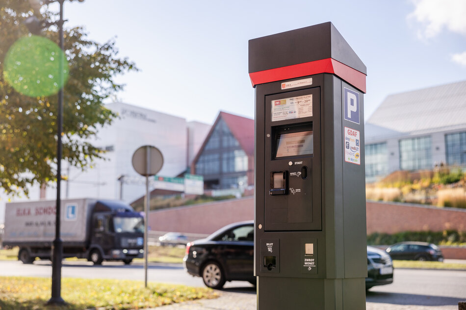 Na zdjęciu widoczny jest parkometr przy ul. Okopowej