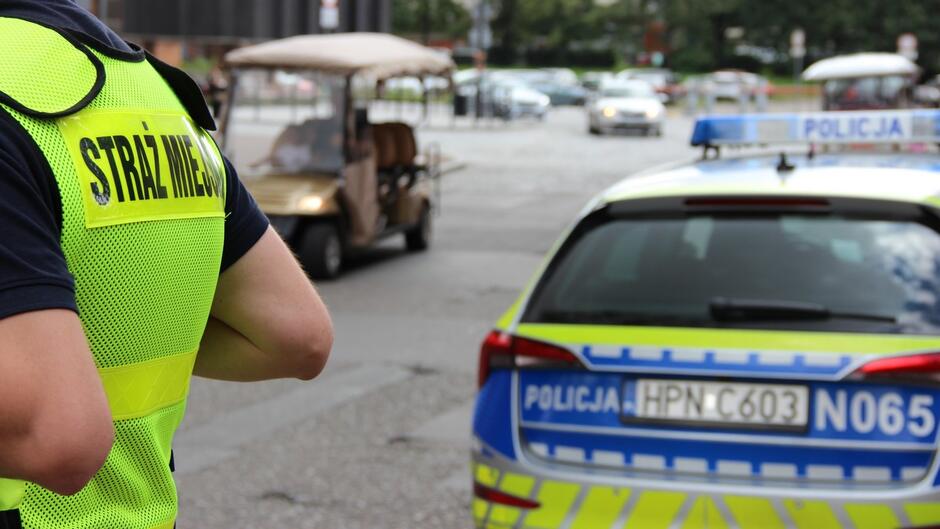 strażnik radiowóz policji melex